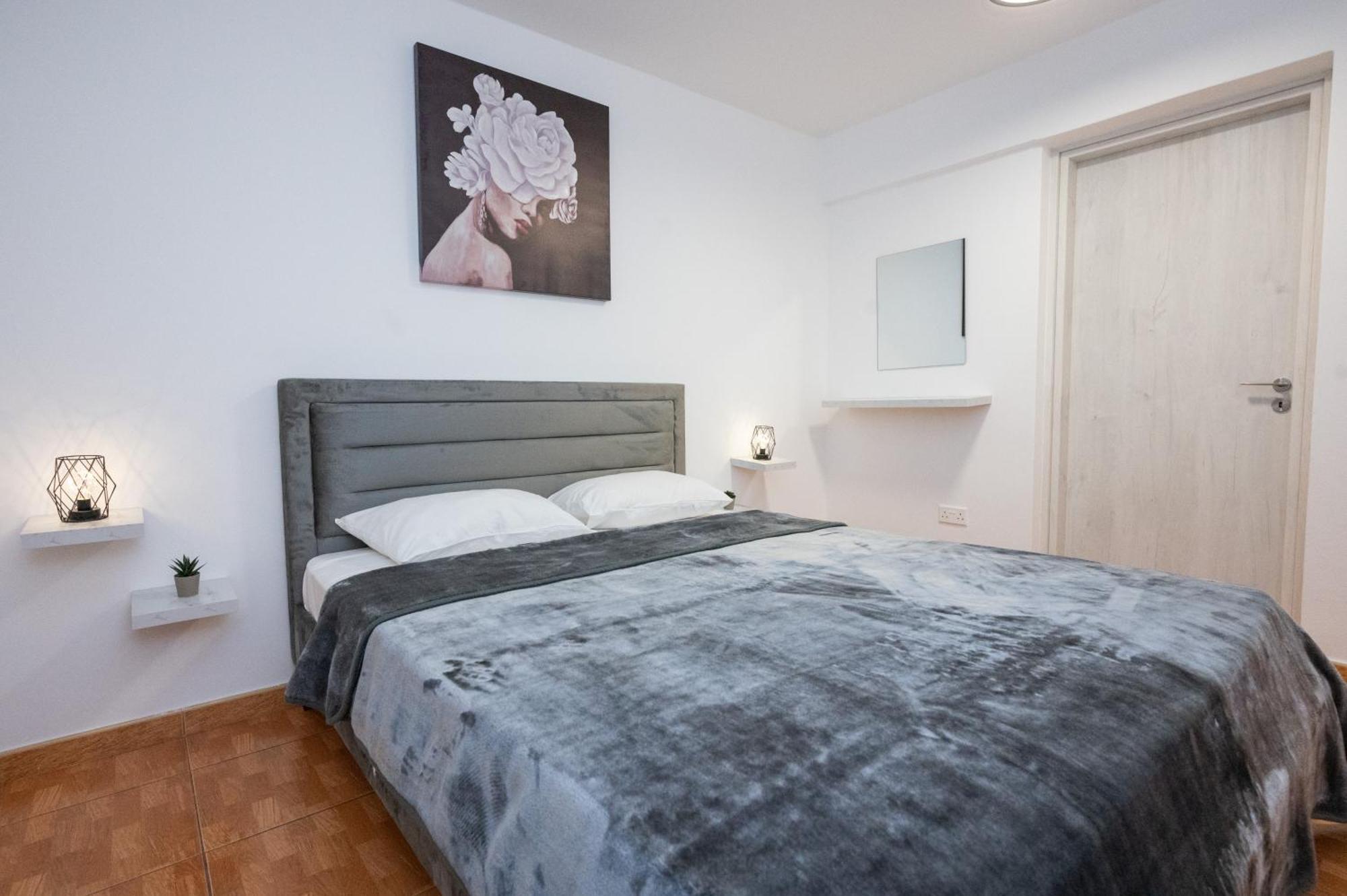 Napa Centrale Suites Aya Napa Dış mekan fotoğraf