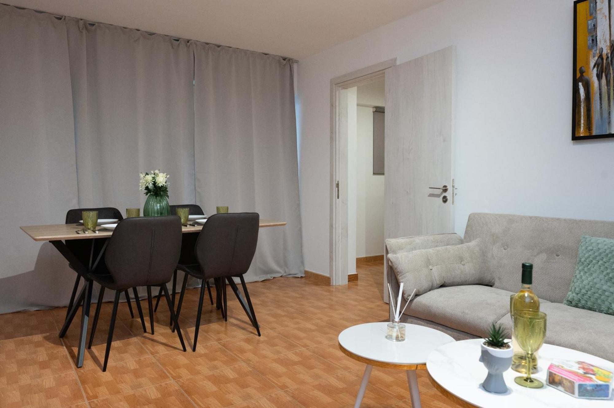 Napa Centrale Suites Aya Napa Dış mekan fotoğraf