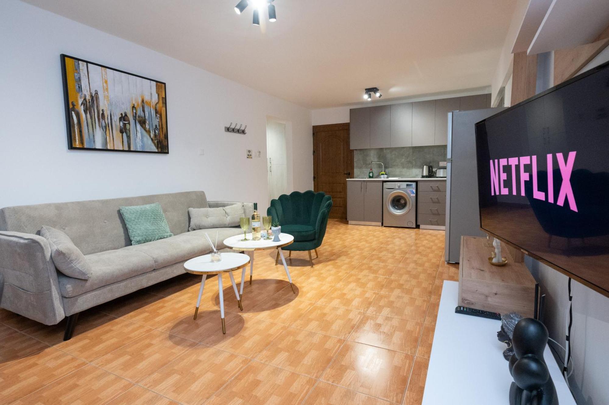 Napa Centrale Suites Aya Napa Dış mekan fotoğraf