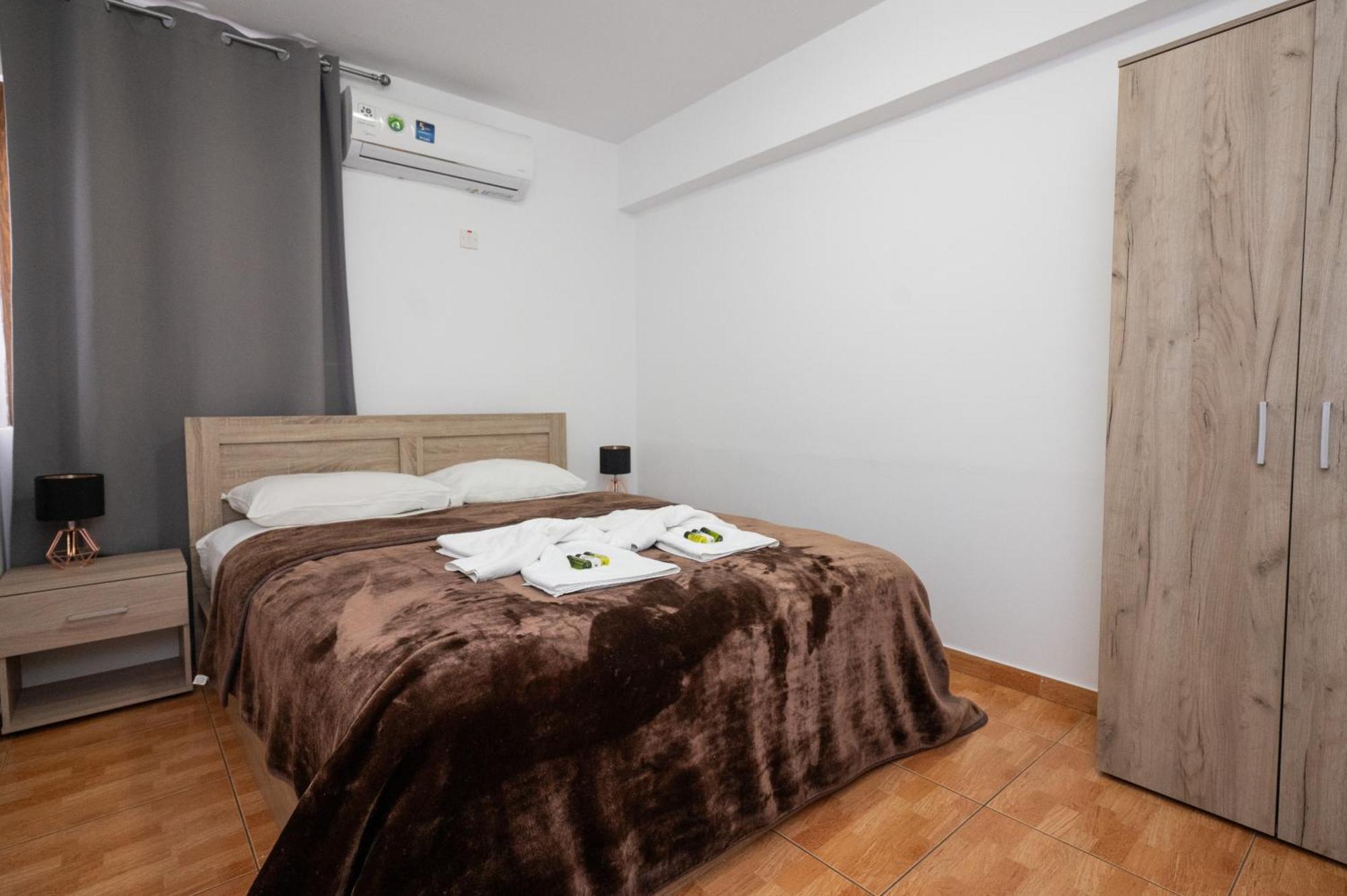 Napa Centrale Suites Aya Napa Dış mekan fotoğraf