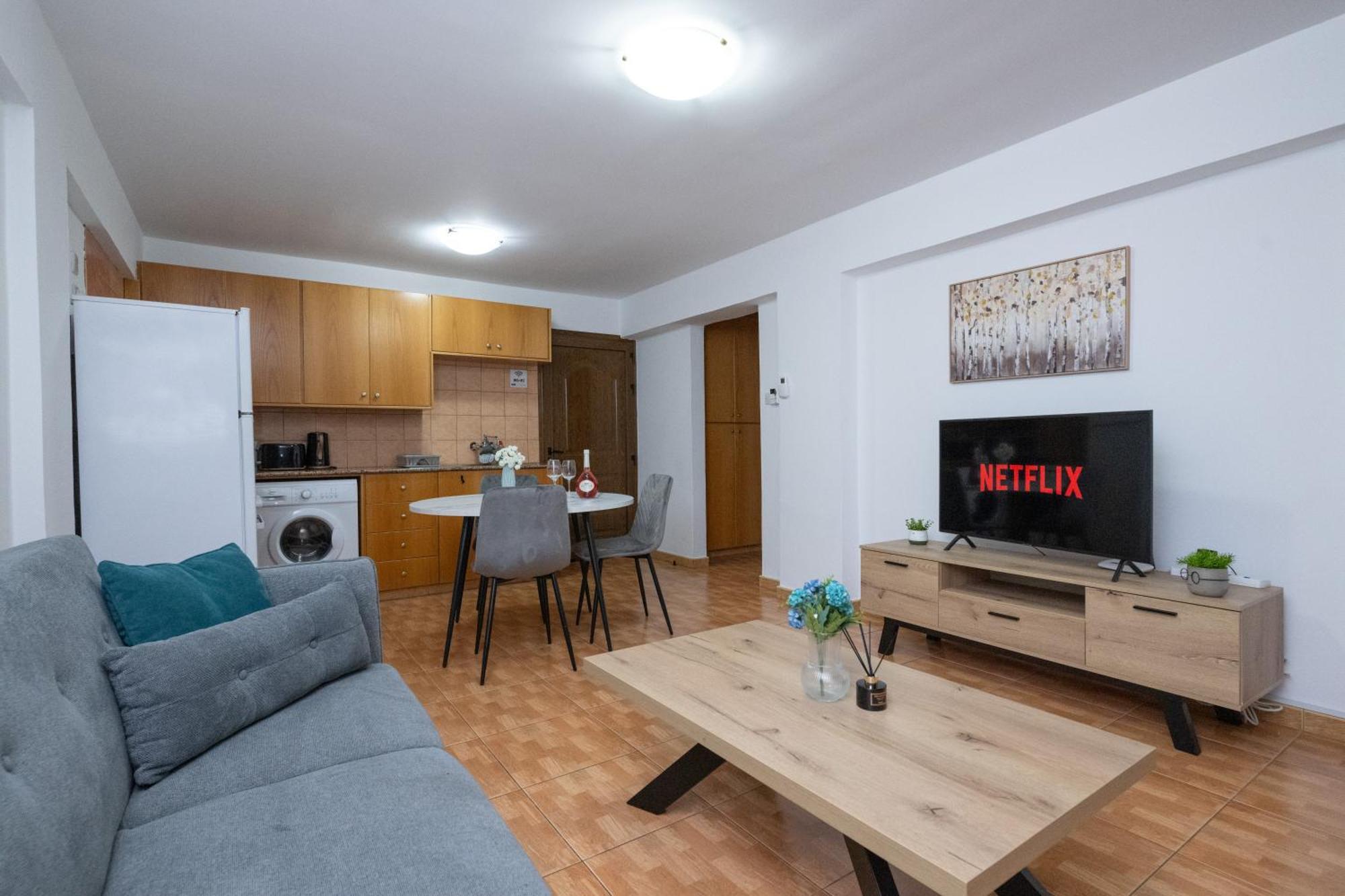 Napa Centrale Suites Aya Napa Dış mekan fotoğraf