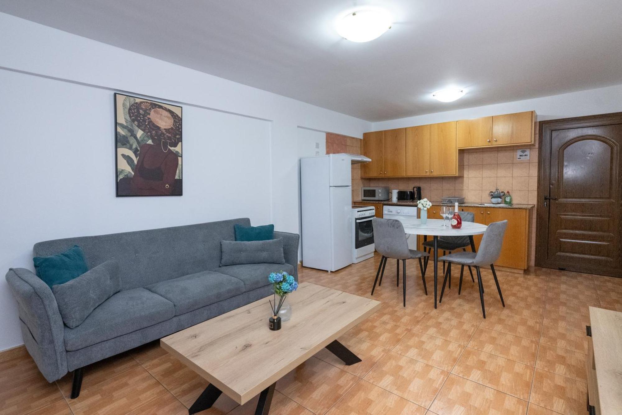 Napa Centrale Suites Aya Napa Dış mekan fotoğraf