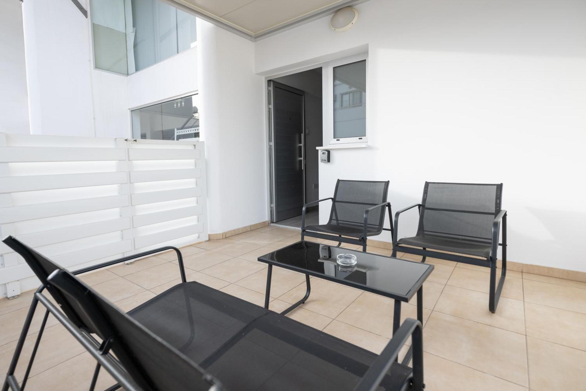 Napa Centrale Suites Aya Napa Dış mekan fotoğraf