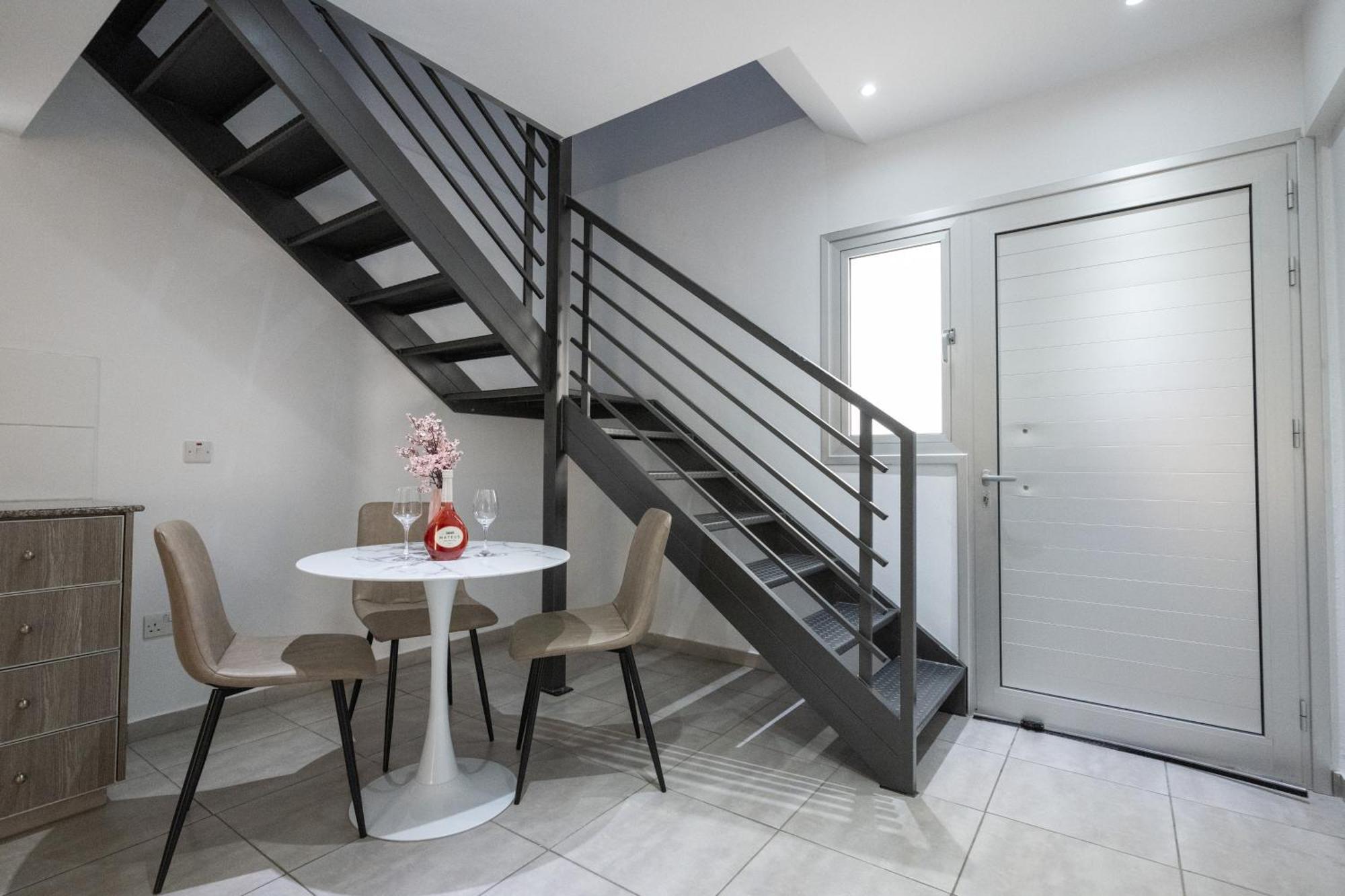 Napa Centrale Suites Aya Napa Dış mekan fotoğraf