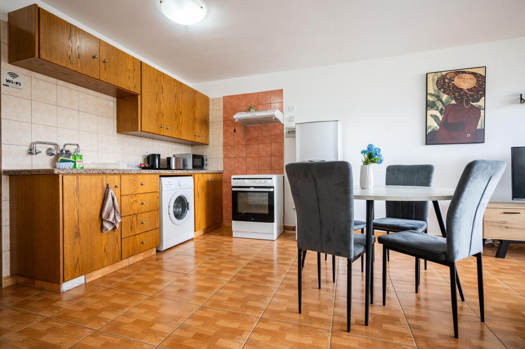 Napa Centrale Suites Aya Napa Dış mekan fotoğraf